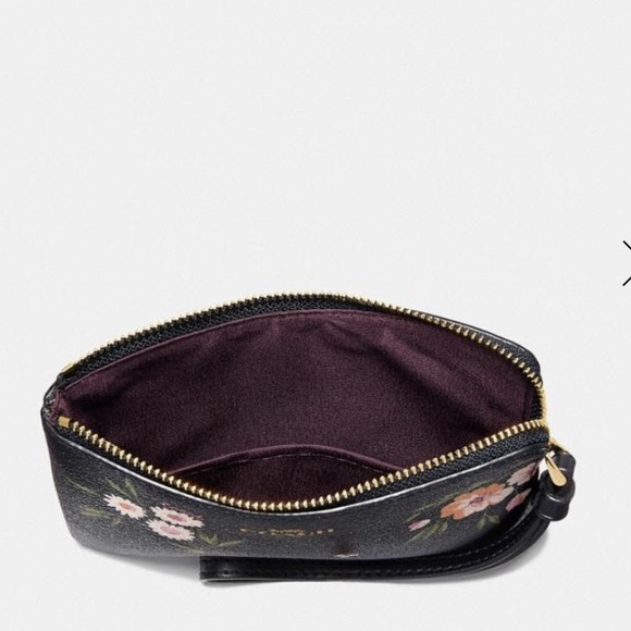 Corner Zip around wristlet - Picture 2 of 3